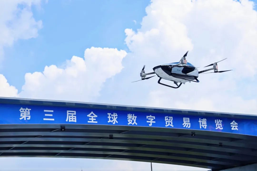 如何解決會(huì)飛汽車(chē)的能源供應(yīng)問(wèn)題？(圖2)