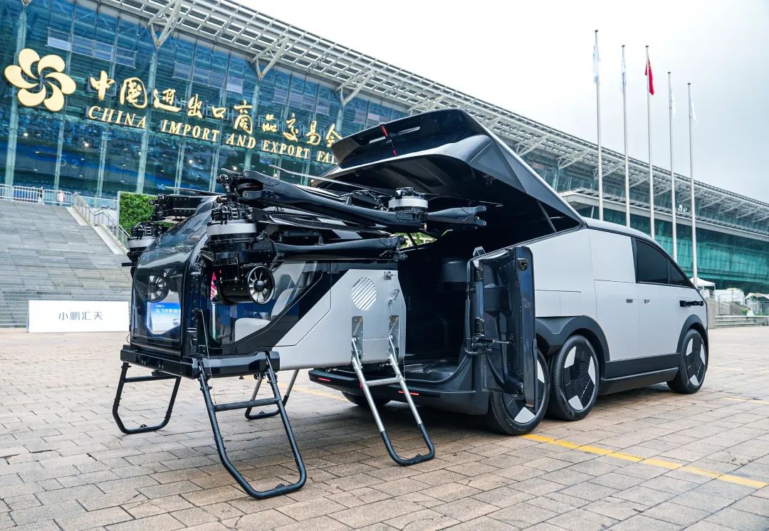 小鵬匯天 “陸地航母”，廣州車展首次公開載人飛行圓滿完成