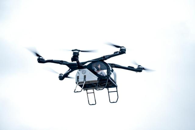 小鵬匯天“陸地航母”飛行汽車海外首秀，計(jì)劃2026年量產(chǎn)交付(圖6)