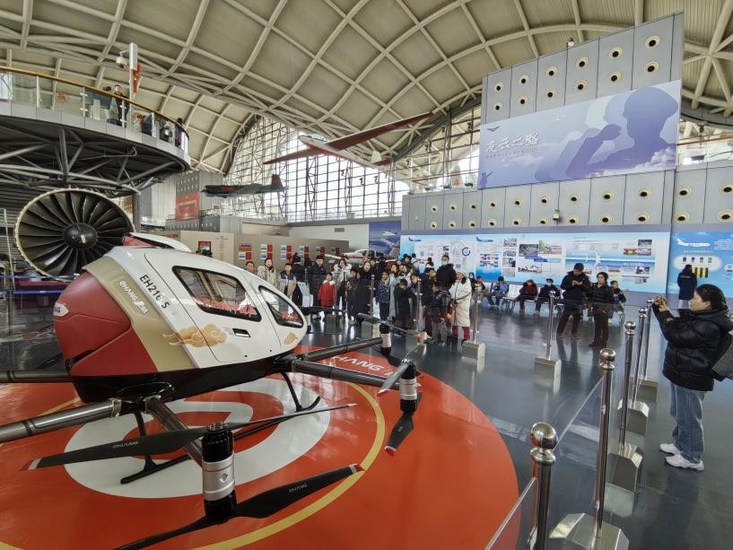 億航智能亮相蛇年春晚，彰顯中國發(fā)展低空經濟決心(圖3)