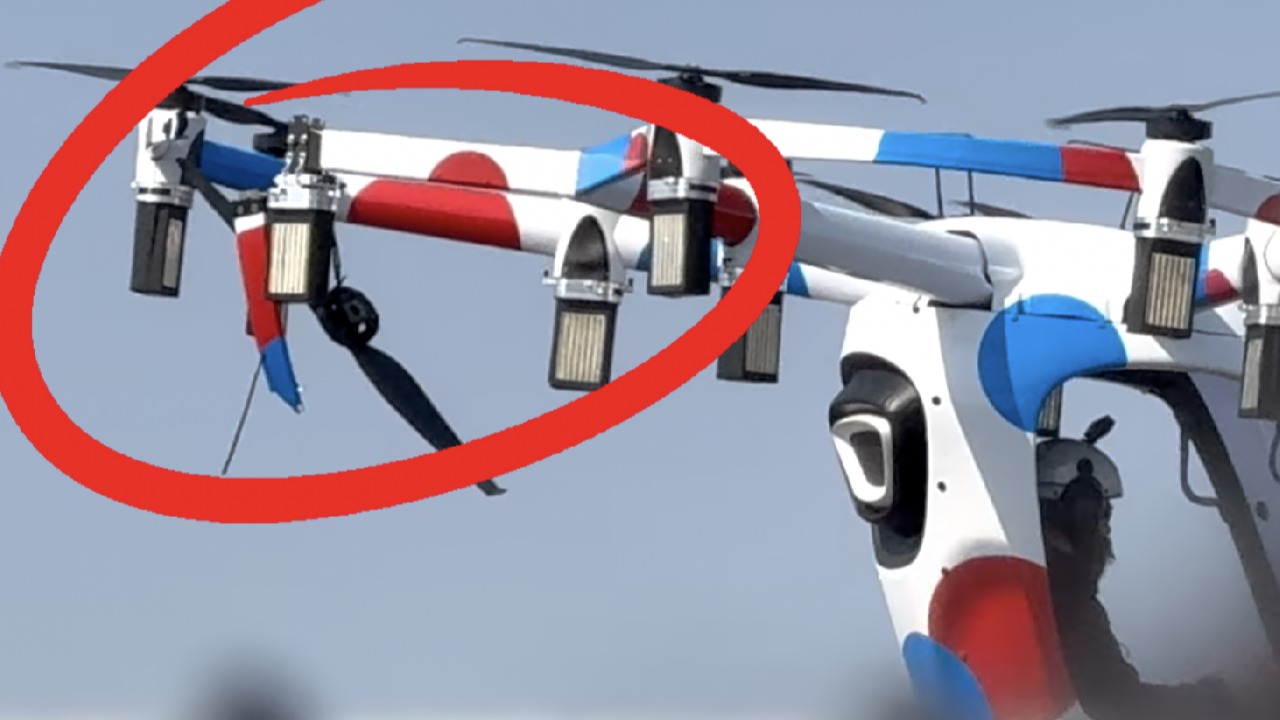 大阪世博會(huì)，“飛行汽車”螺旋槳突然損壞，表演緊急叫停