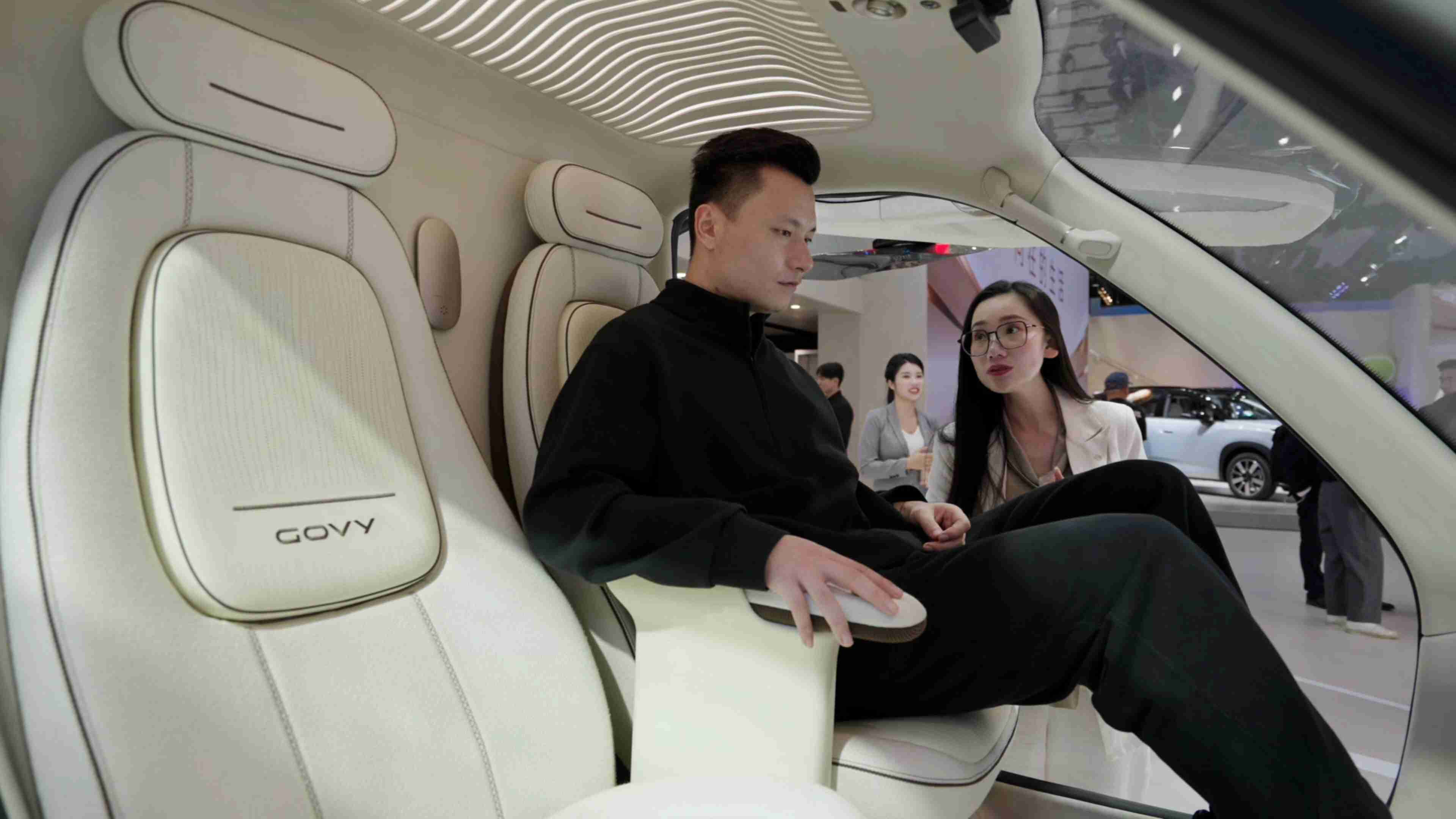 第二十三屆廣州國(guó)際車展開幕，高域攜量產(chǎn)型飛行汽車GOVY AirCab亮相(圖3)